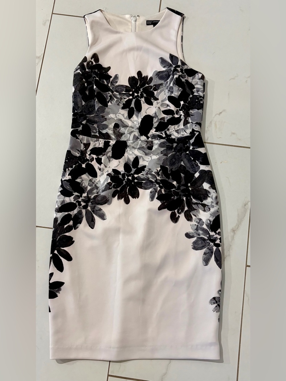 Maggie London Petit Sleeveless Black & White Floral Sheath Dress 4